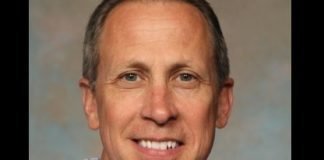 Panel of packaging experts in design, research and manufacturing