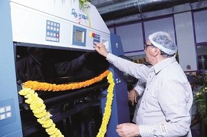 Parksons Packaging focuses on efficiency with the new KBA Rapida 106 at Daman 1 RAmesh Kejriwal 3371