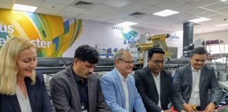 The Gallus Labelmaster 440 being officially inaugurated