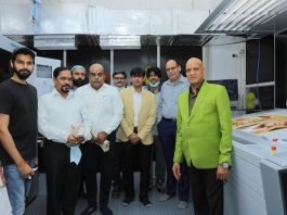 R to L - Madan Paliwal, Prakash Purohit, KG Sharma; Extreme left- Mantra Raj Paliwal with Heidelberg team 