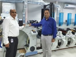 L to R, Ranesh Bajaj of Vinsak with the managing directory of Al Hadiqa Sayed Shamsuddin