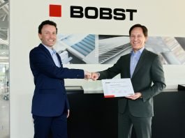 Matthieu Richard receiving the prestigious Bobst Inventor Award