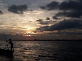Ganges in Prayagraj Wikkicomons|April