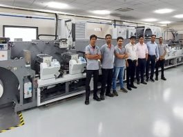 A new Bobst M5 430 press is unveiled at Apex International’s state-of-the-art FlexoKITE experience centre in Sinnar near Nashik, India. Photo Apex