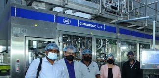 SIG India team setting up filling machines for aseptic carton packs at Haldirams Nagpur