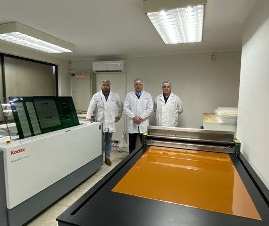 L to R – Christian Mella, Luis Sirhan and Raul Azocar at Siflex Packaging in Santiago, Chile Photo Miraclon