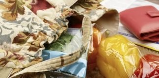 Compostable plastic packaging for vegetables. Photo: Domino