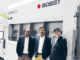 The Surya Global Films project and technical team including DS Sengar head Project & Operations, Vinay Arora head – Electrical & Electronics, and Siddhant Singh head – Mechanical & Utilities are also happy with the performance of the first K5 Expert metalizer at the new plant Photo Bobst