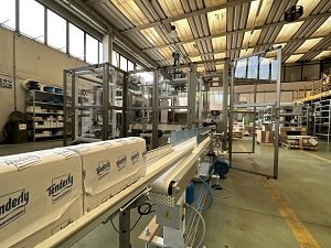 Microline's feeding system for interfolded products 1 microline