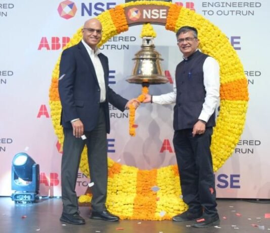 Sanjeev Sharma, Country Head and Managing Director, ABB India (Left) and Ashishkumar Chauhan, MD & CEO of NSE (Right) at the Bell Ringing Ceremony Marking ABB India's 30 Years of NSE Listing