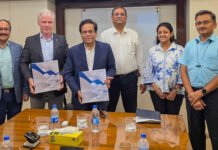 Brueckner and Dhunseri sign the contract for the world's fastest BOPET line Photo Brueckner