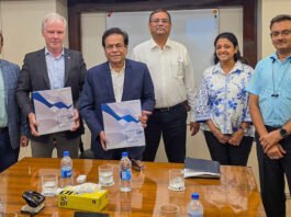 Brueckner and Dhunseri sign the contract for the world's fastest BOPET line Photo Brueckner