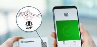 Digital product passport and brand protection combined in a single code: The SmartID identification system integrates the unique surface structure of packaging or a product into a counterfeit-proof QR code. Manufacturers, retailers, and consumers can use an app to read the QR code and surface features, thereby verifying the authenticity of a product or obtaining further information about it Image Fraunhofer IAP