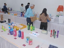Jury of eminent packaging experts evaluate the 423 entries to the Indiastar 2026 Awards Photo IIP Mumbai