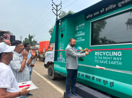 Goutham Jain, Director General, APR Bharat, cutting ribbon and launching 'Bottle Ki Recycle Yatra' campaign - a unique onground awareness and collection initiative to educate people about value of recycling PET b