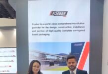 Ewyn Liu (left) and Deepak Singh of Fosber at IndiaCorr Expo photo: PSA