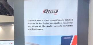 Ewyn Liu (left) and Deepak Singh of Fosber at IndiaCorr Expo photo: PSA