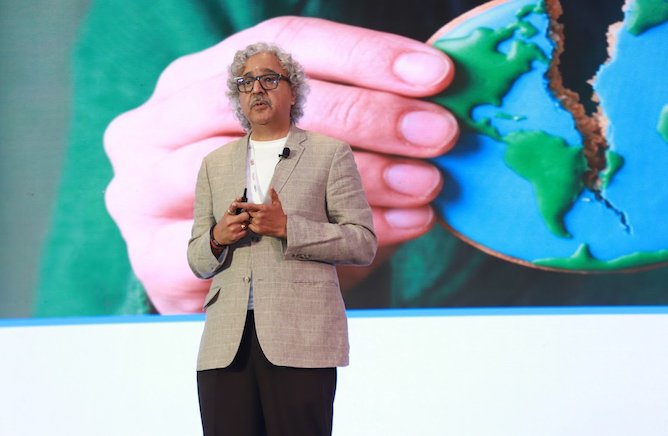 In his keynote presentation, Packfora CEO Ramaiah Muthusubramanian, highlighted the global trends driving the value of branded products and their packaging in the coming decade Photo PSA