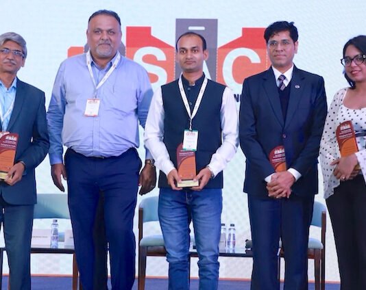 From L to R: Sudhir Joykar, Joint Director of IIP Mumbai, Sanjay Shah, President Flexible Packaging Industry & Traders Association, Sandip Kumar Ghosh Head of Packaging Development HealthKart, Bhushan Yengande Founder Binder Technology Consultancy and Aakriti Goswami Packaging Manager, Zomato, receiving their mementos at the end of the eCommerce and qCommerce panel discussion at the PSA Conference in Mumbai Photo PSA | PSAC